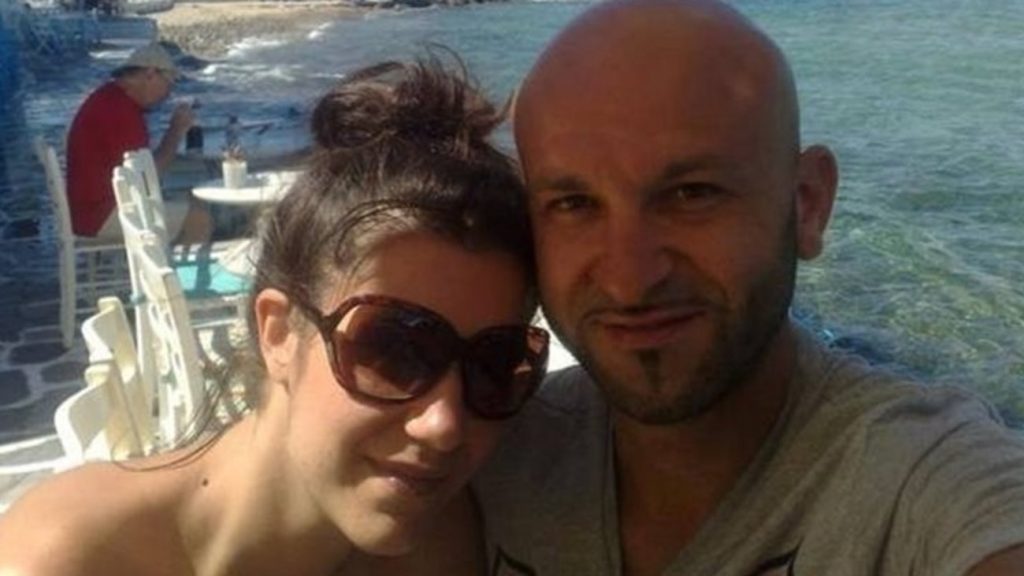 υπάτιος-πατμάνογλου-χαρίζει-τα-κουκλ-416143