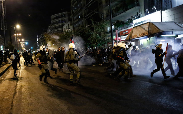 ποια-είναι-η-νεαρή-γυναίκα-που-τραυματ-412928