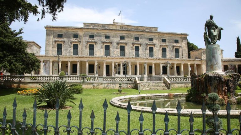 ασεπ-προσλήψεις-τριών-ατόμων-στο-μουσ-425445