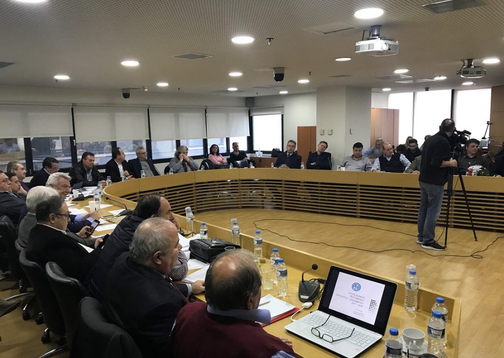 πεδκμ-αντιδράσεις-για-τις-καθυστερήσ-446310