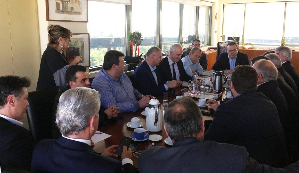 σύσκεψη-δημάρχων-αν-αττικής-με-τον-σ-464372