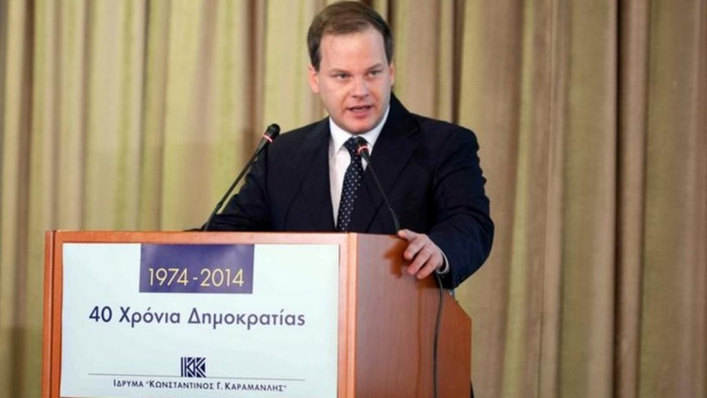 καραμανλής-είναι-ντροπή-να-μένει-η-θεσ-464627