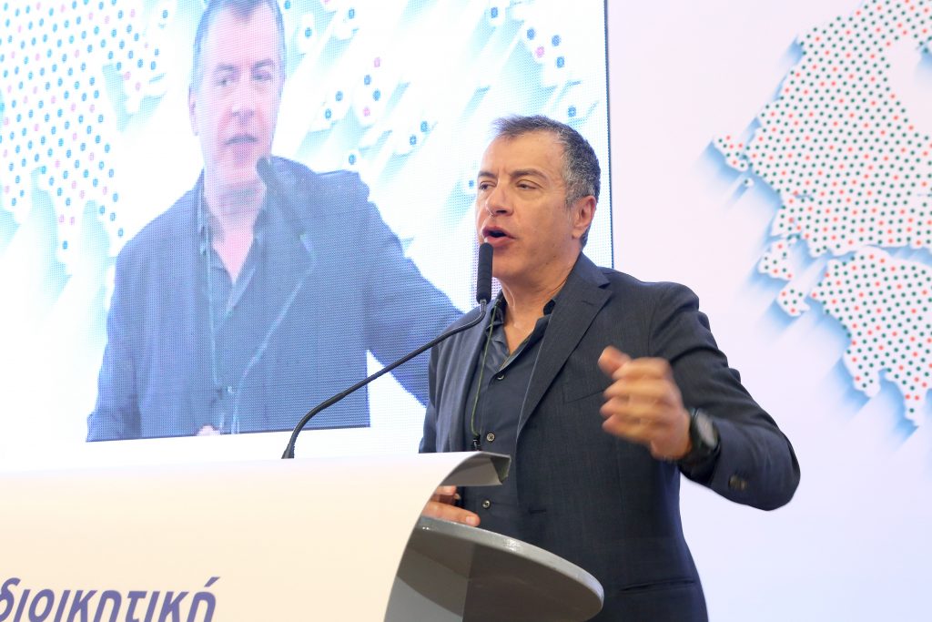 θεοδωράκης-οι-υπουργοί-ήξεραν-για-νεκ-471322