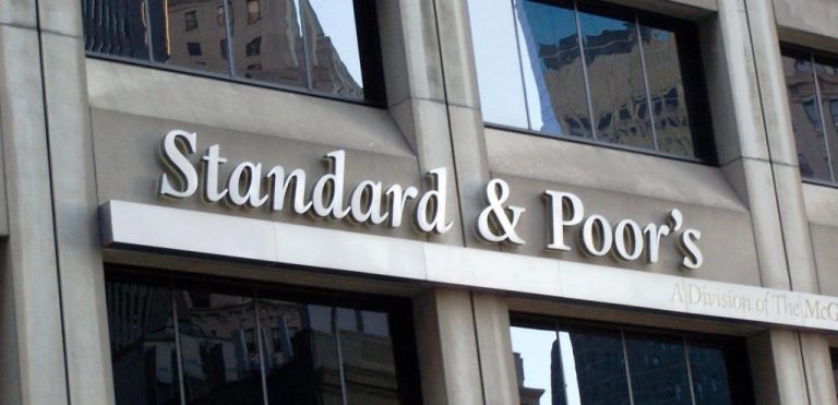 standard-poors-αμετάβλητη-η-αξιολόγηση-για-την-ε-476842