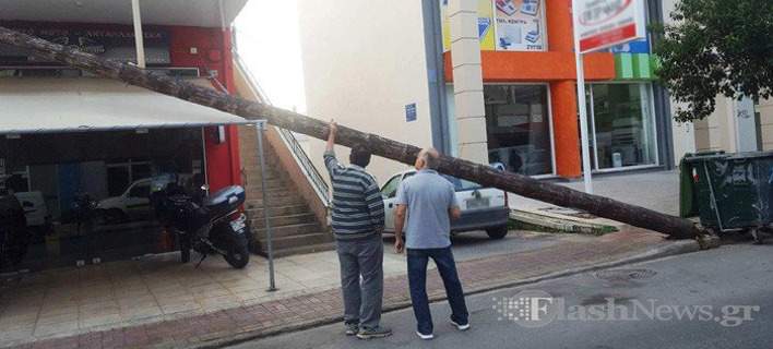 χανιά-κολώνα-της-δεη-έπεσε-πάνω-σε-διαμ-478347