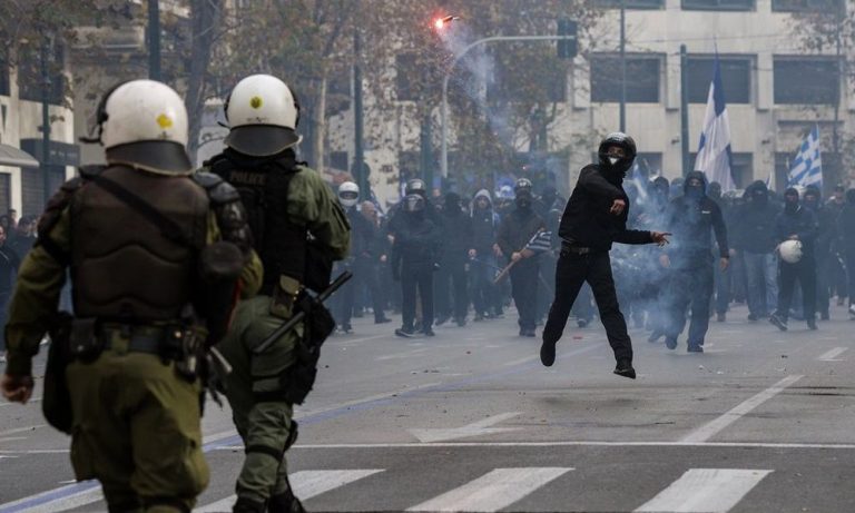 σύνταγμα-μολότοφ-στο-συλλαλητήριο-γι-503167