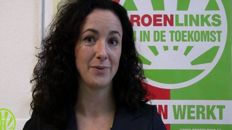 φέμκε-χάλσεμα-ποια-είναι-η-πρώτη-γυναί-502999