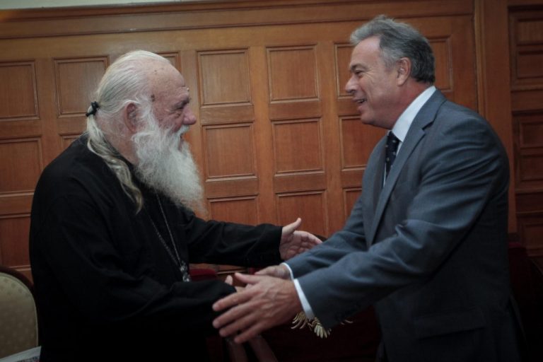 συνάντηση-γ-σγουρού-με-τον-αρχιεπίσκο-537090