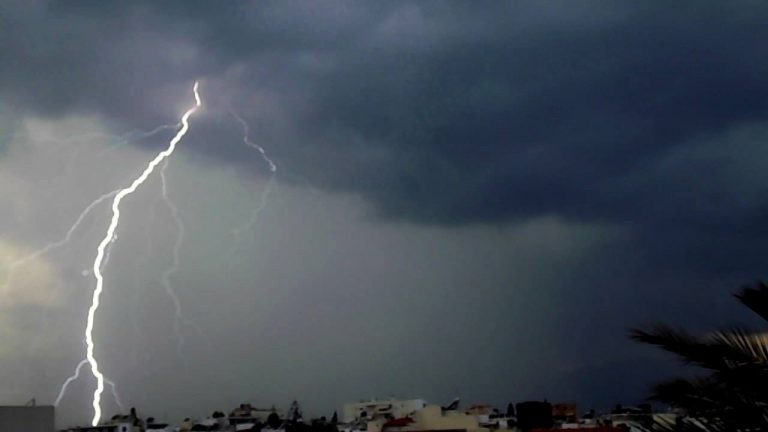 καταιγίδα-χτύπησε-τα-φάρσαλα-έκοψε-τ-547573