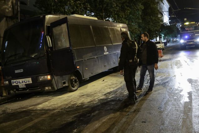 γγ-ειδικών-φρουρών-ήθελαν-να-κάψουν-ζω-544957