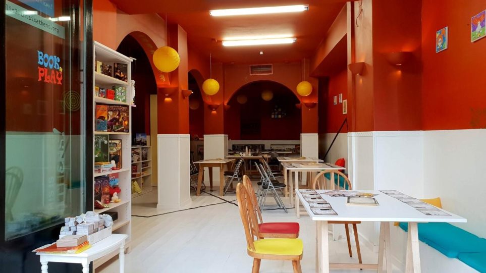 η-αθήνα-αποκτά-την-πρώτη-πολυγλωσσική-543953