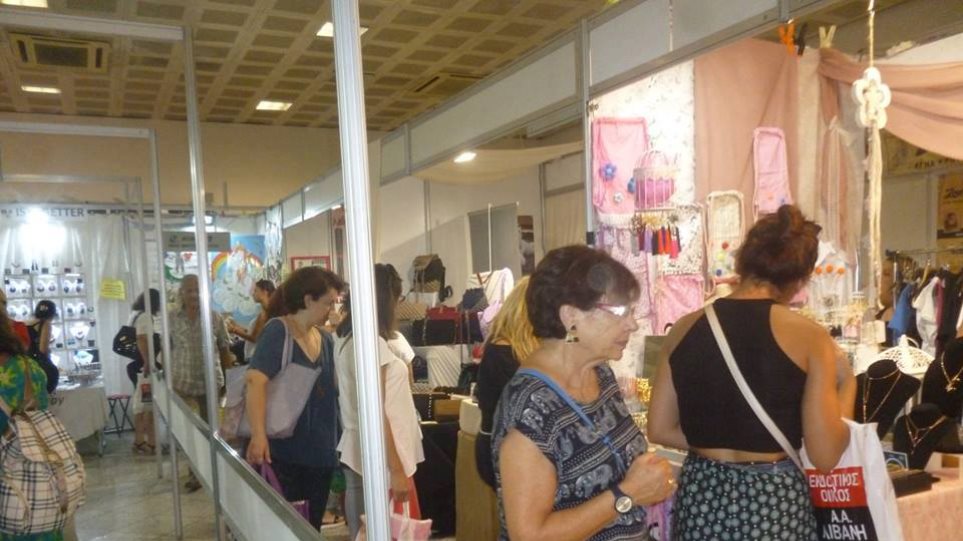 bazaar-με-χειροποίητα-είδη-στο-σύνταγμα-για-545601