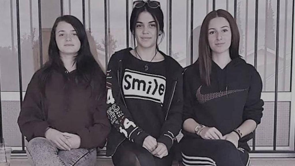 νέα-μουδανιά-συμμαθήτριά-τους-κατέρρ-542920