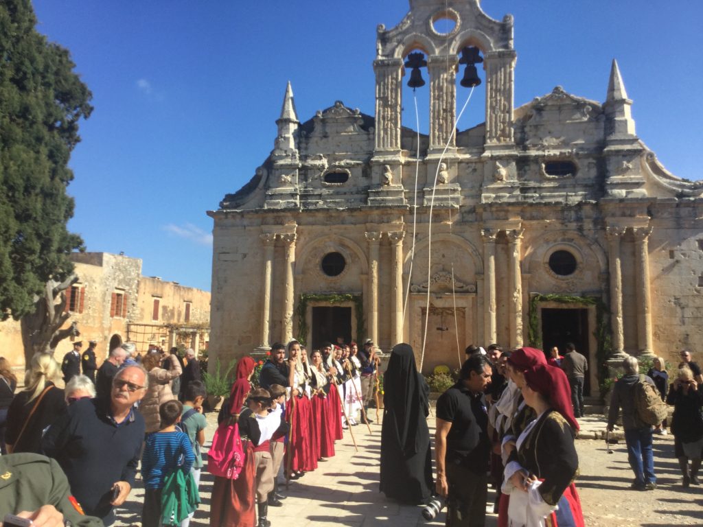 στ-αρναουτάκης-η-κρήτη-τιμά-τους-ήρωες-553728