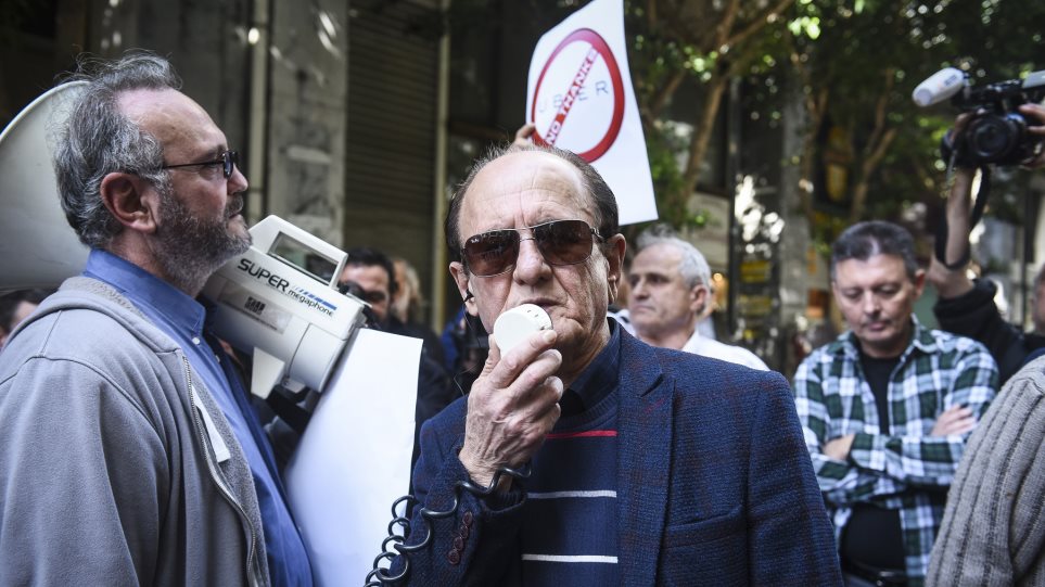 λυμπερόπουλος-ο-κ-μητσοτάκης-ντύθηκε-555542