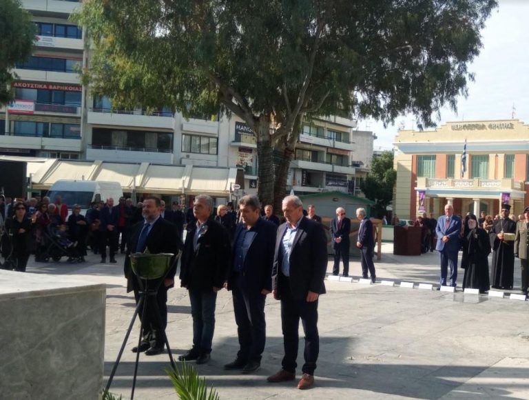 π-κρήτης-με-κατάθεση-στεφάνων-στο-μνημ-559558
