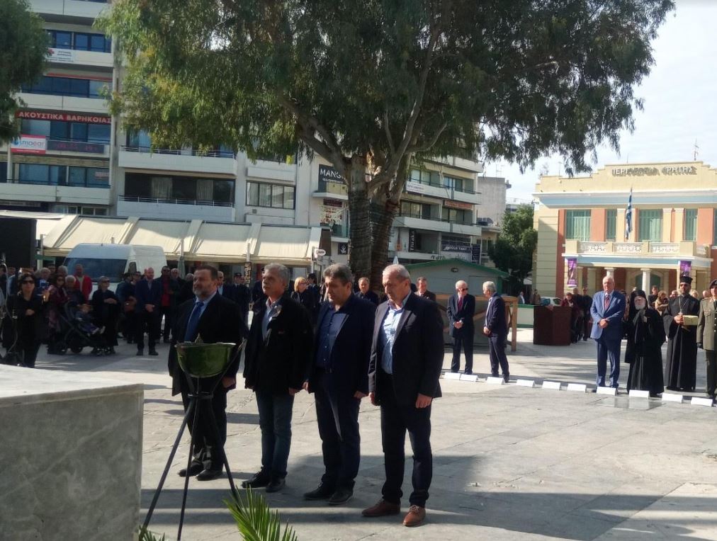 π-κρήτης-με-κατάθεση-στεφάνων-στο-μνημ-559558