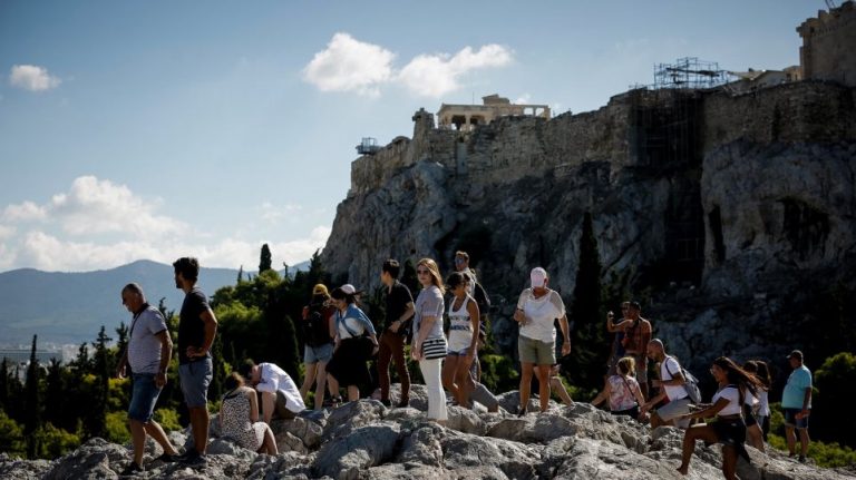 τουρισμός-άνοδος-91-στα-τουριστικά-έσο-560538