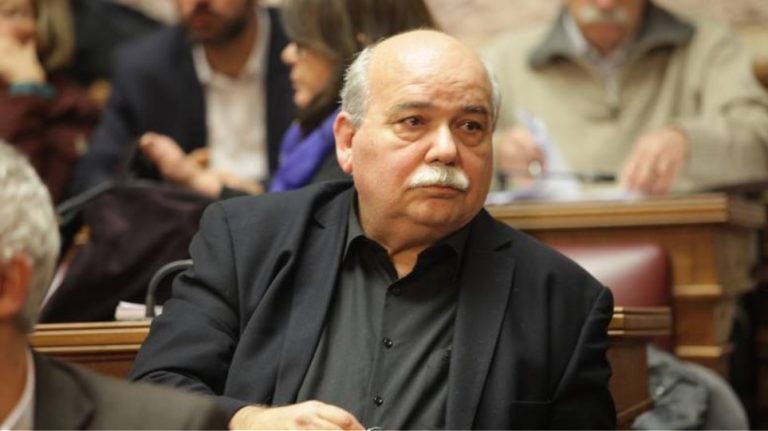 βούτσης-υπάρχει-αμηχανία-και-νευρικό-556275