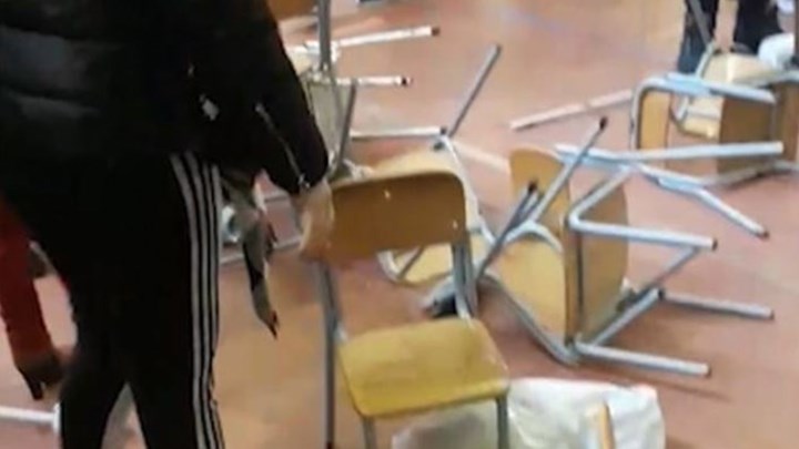 χαμός-σε-σχολική-γιορτή-μητέρες-πλακώ-568414