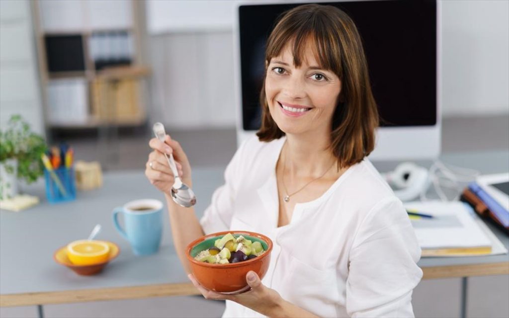 πέντε-συμβουλές-για-να-τρώτε-σωστά-στο-561964