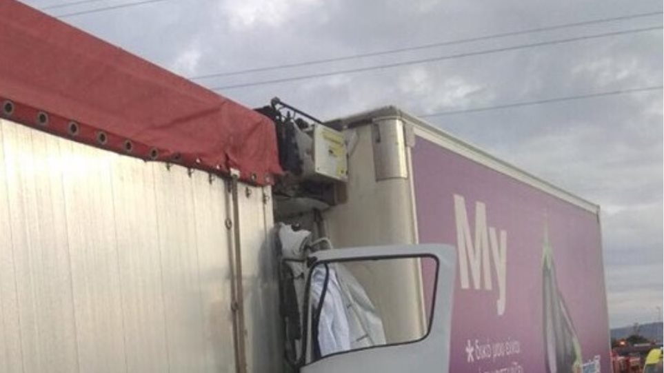 σύγκρουση-δύο-φορτηγών-στη-θεσσαλονί-564701