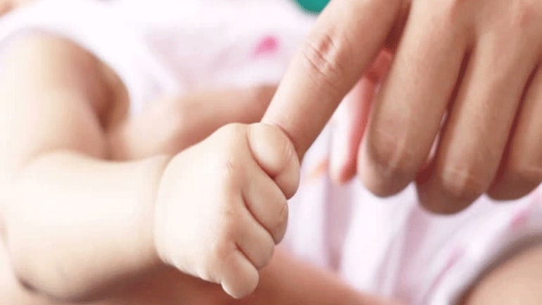 αυξάνεται-η-άδεια-μητρότητας-ποιες-τη-582461