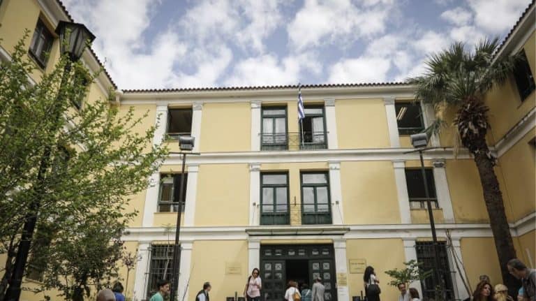 κύκλωμα-κοκαΐνης-στον-ανακριτή-4-από-το-578648