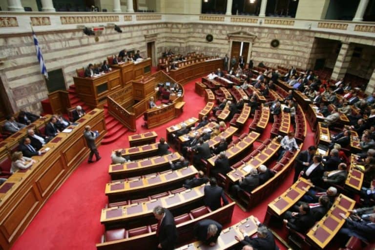 τροπολογία-για-τις-δαπάνες-των-περιφε-592415