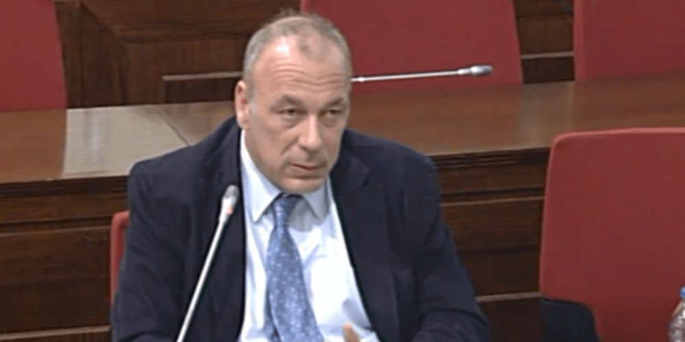 στο-σφυρί-η-μεζονέτα-του-φώτη-μπόμπο-592023