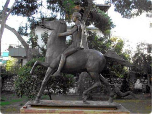 αθήνα-στους-στύλους-του-ολυμπίου-διός-597853