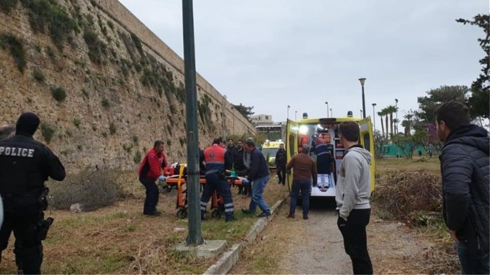 ηράκλειο-άντρας-έπεσε-από-τα-ενετικά-τ-608366