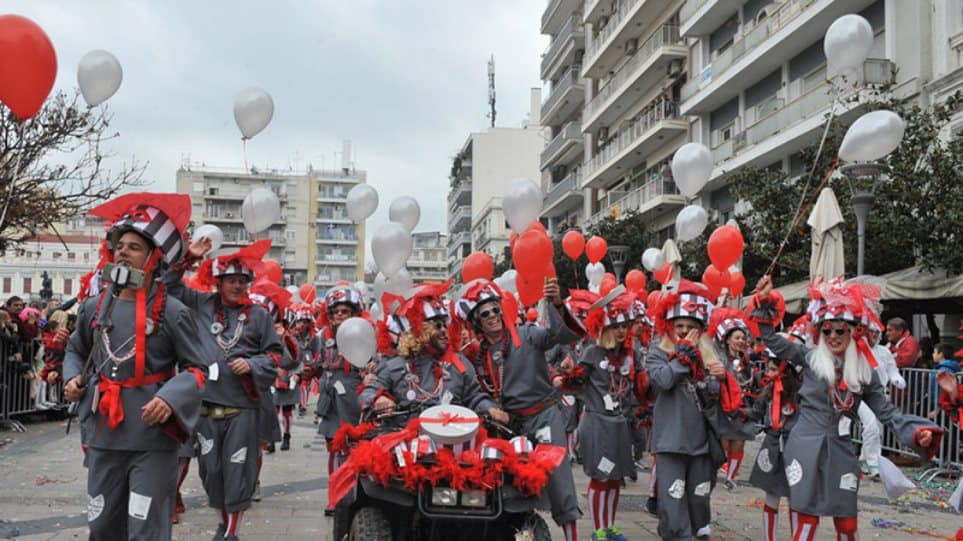 πατρινό-καρναβάλι-χιλιάδες-στους-δρό-599998