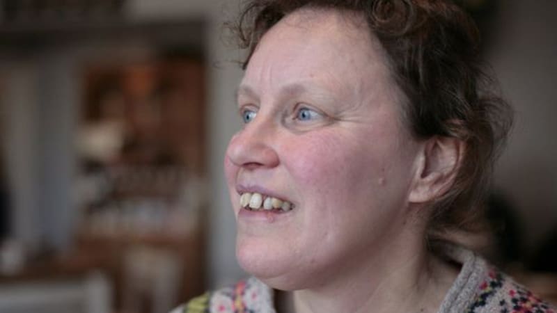 η-γυναίκα-που-δεν-αναγνωρίζει-το-ίδιο-τ-610520