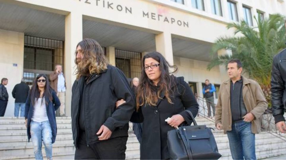 πατέρας-γιακουμάκη-δεν-ξέρω-γιατί-έχ-613108