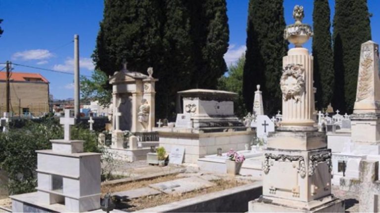 λεηλάτησαν-τα-μνήματα-σε-νεκροταφείο-610274