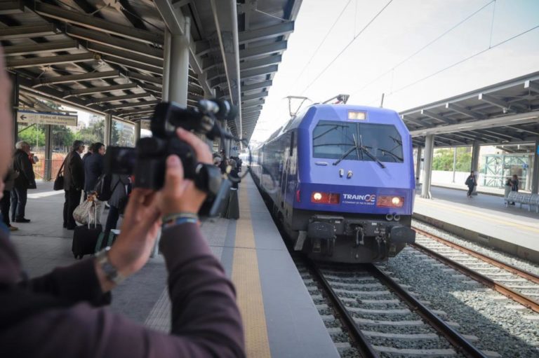 tο-τρένο-που-θα-εκτελεί-το-δρομολόγιο-αθ-628044