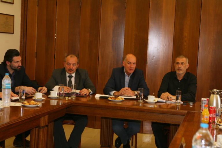 ο-γ-μώραλης-στον-εμπορικό-σύλλογο-πειρ-628651