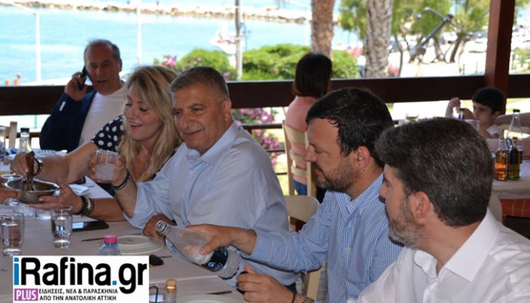 στη-ραφήνα-για-ουζάκι-πατούλης-και-μπα-632604