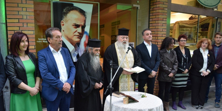 φλώρινα-αποδοκίμασαν-ιερέα-σε-εγκαίν-624695