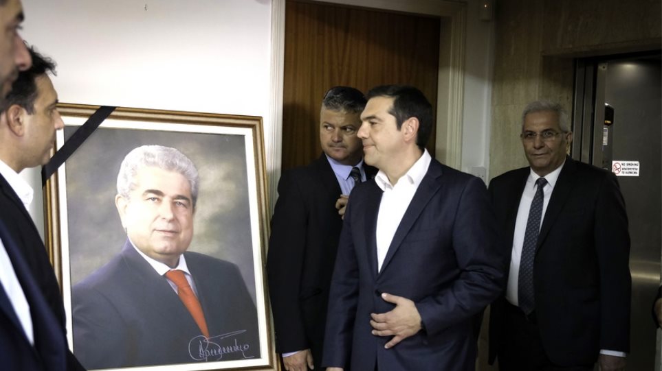 τσίπρας-στα-γραφεία-ακελ-σπουδαίο-τέκ-646456