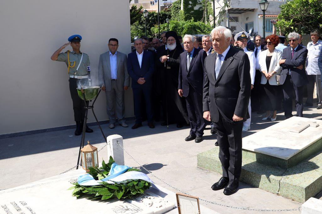 παυλόπουλος-δεν-θα-περάσουν-τα-ναζιστ-639288