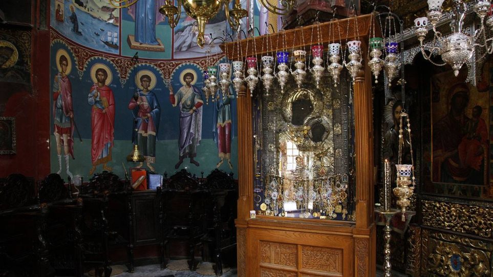 άγιο-όρος-έκλεψαν-τάματα-από-τη-μονή-ιβ-641334
