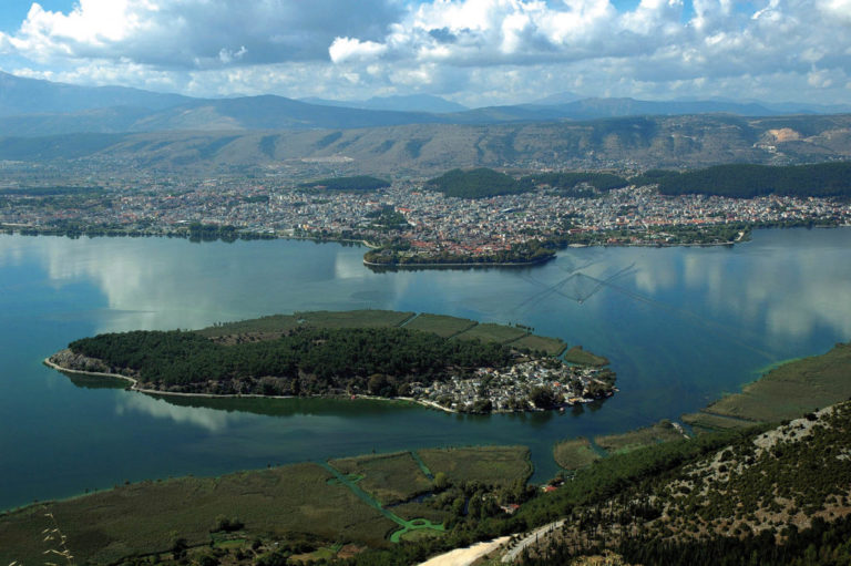 προσλήψεις-3-ατόμων-στην-εφα-ιωαννίνων-652148