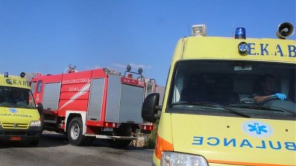 φορτηγό-έπεσε-σε-χαντάκι-κοντά-στον-σκ-658262
