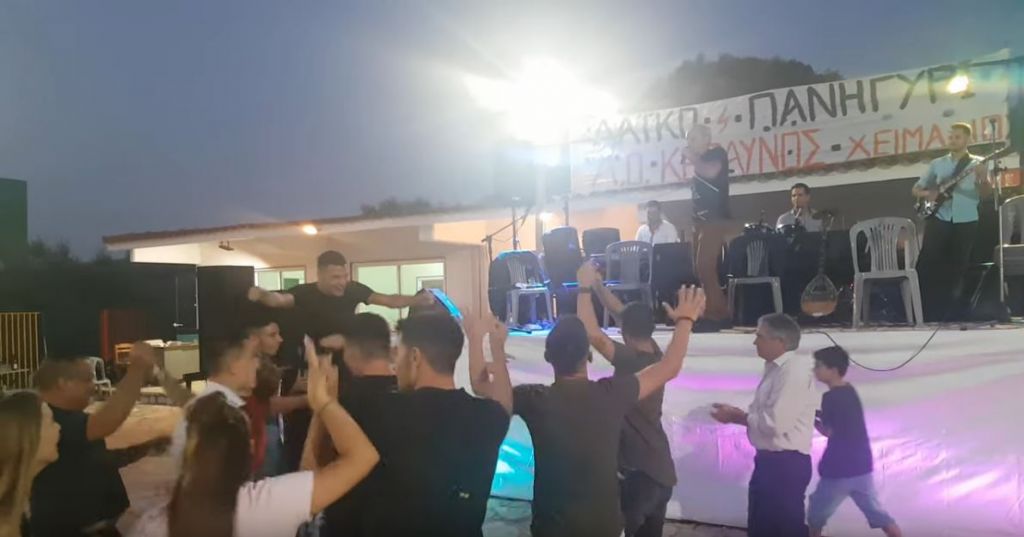 viral-το-τραγούδι-mama-του-sin-boy-σε-πανηγύρι-στην-662443