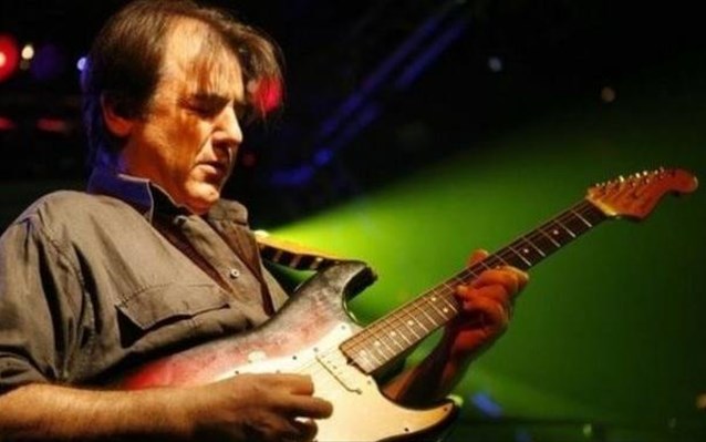 πέθανε-ο-κιθαρίστας-και-συνθέτης-γιάν-651771