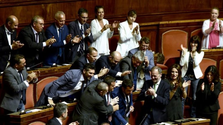 ιταλία-πιθανό-το-σενάριο-εκλογών-τον-ο-667395