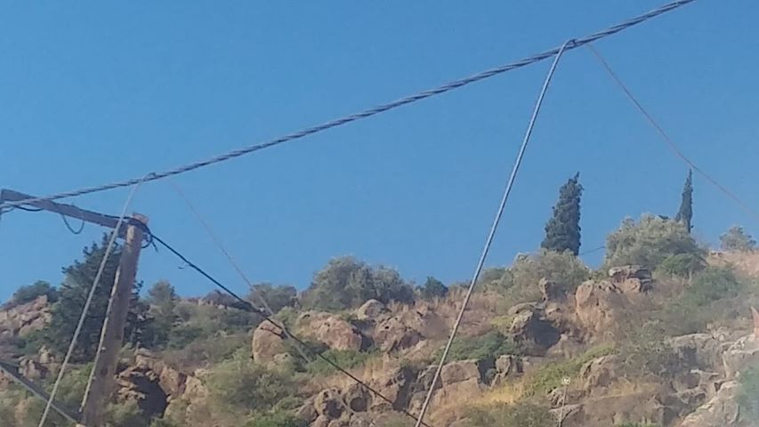 πόρος-έβαλαν-τα-καλώδια-22-μέτρα-πιο-χαμ-668905