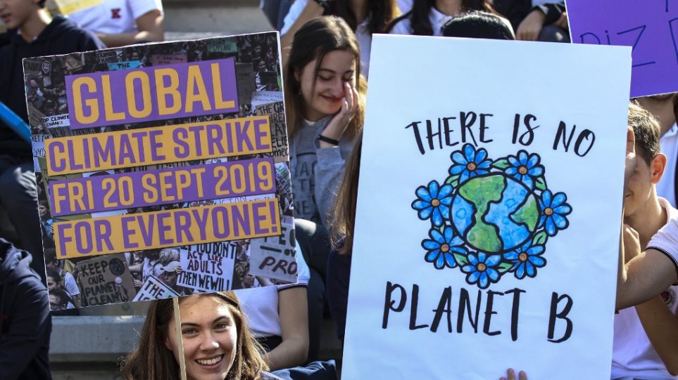 μαθητές-από-όλο-τον-κόσμο-στους-δρόμου-681154